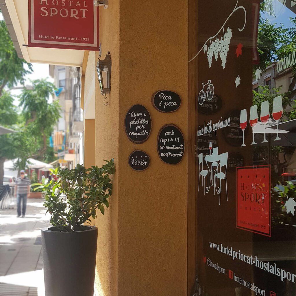hostal-sport-mapiba-disseny-grafic
